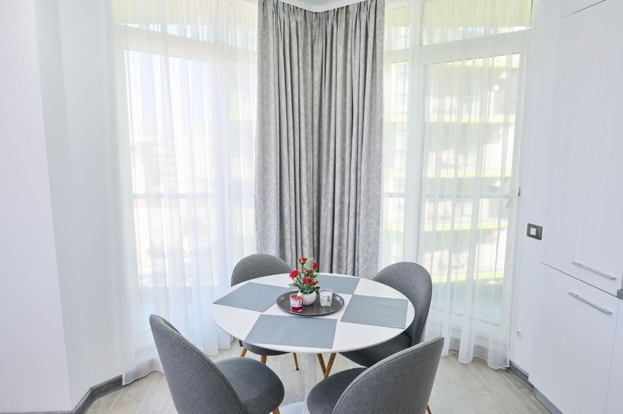 Apartament Seascape Alezzi N Pool